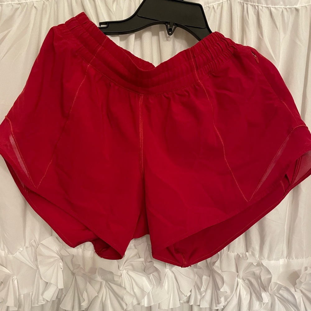 Lululemon red hotty hot high rise 2.5 shorts